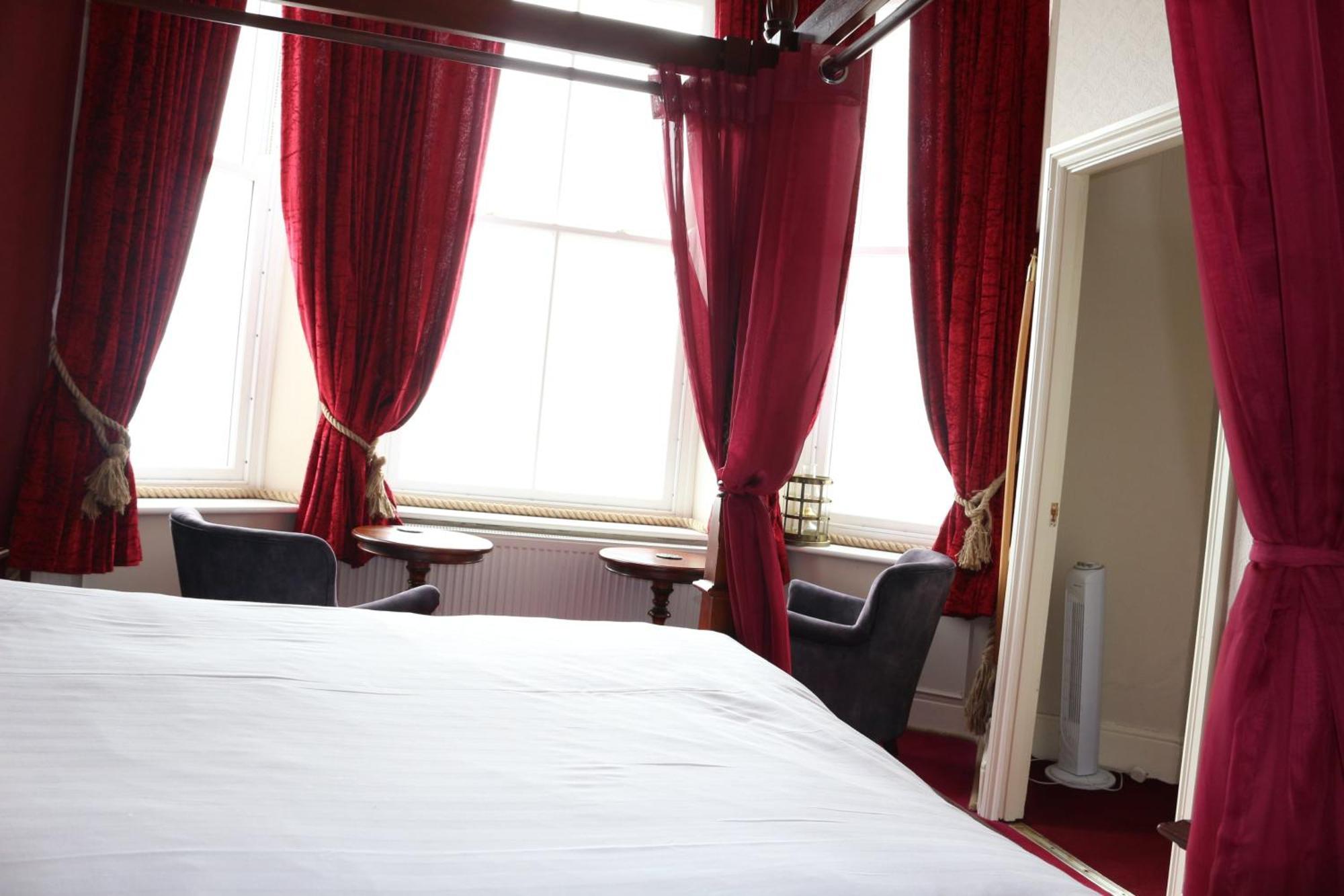 The Belgrave Hotel Tenby Exterior photo